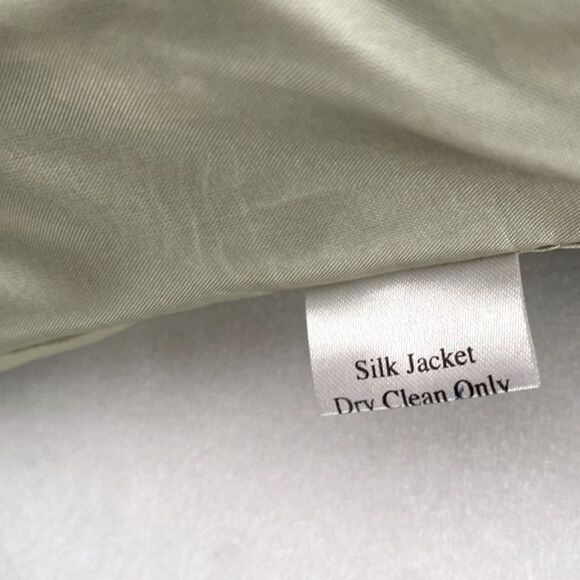 Canton Bazaar SF CA 100% Silk Floral Embroidered Jacket - Picture 10 of 13